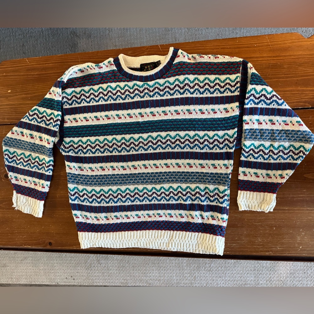 Vintage Magnetic Force Sweater - ski slope